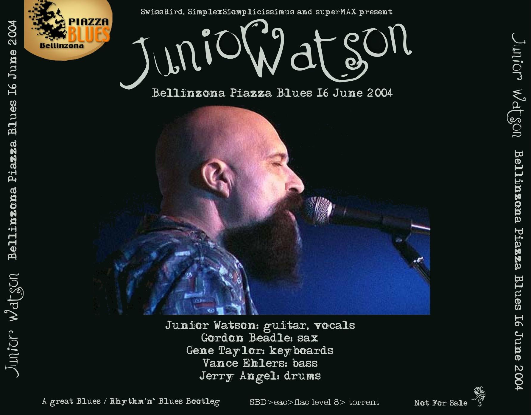 JuniorWatson2004-06-26BellinzonaPiazzaBluesSwitzerland (1).JPG